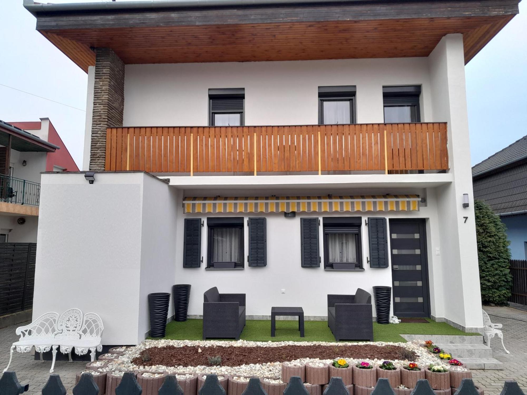 Nyirfa Apartmanhaz ザラカロシュ エクステリア 写真