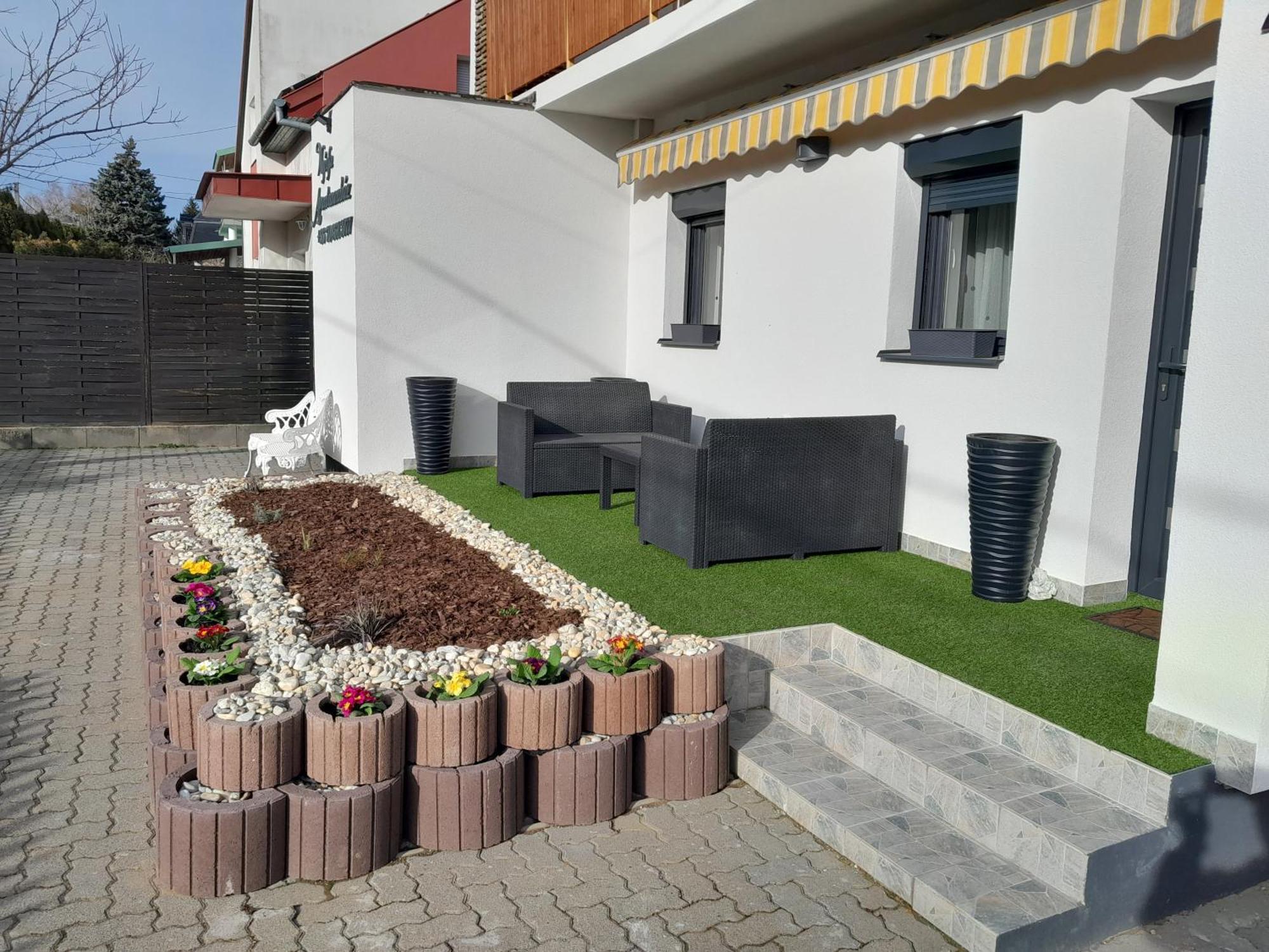Nyirfa Apartmanhaz ザラカロシュ エクステリア 写真