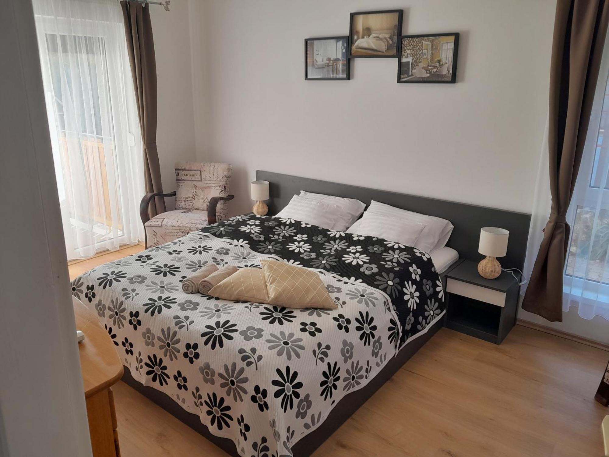 Nyirfa Apartmanhaz ザラカロシュ エクステリア 写真