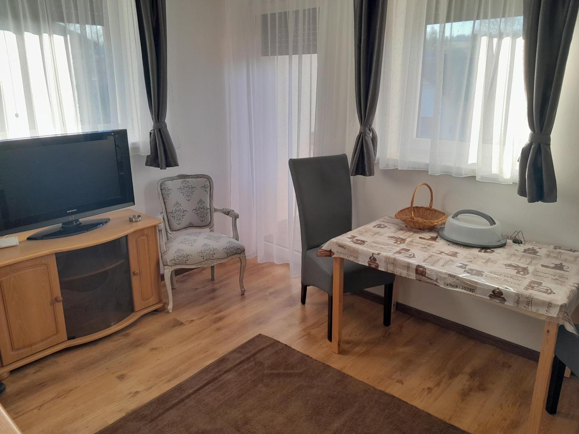 Nyirfa Apartmanhaz ザラカロシュ エクステリア 写真