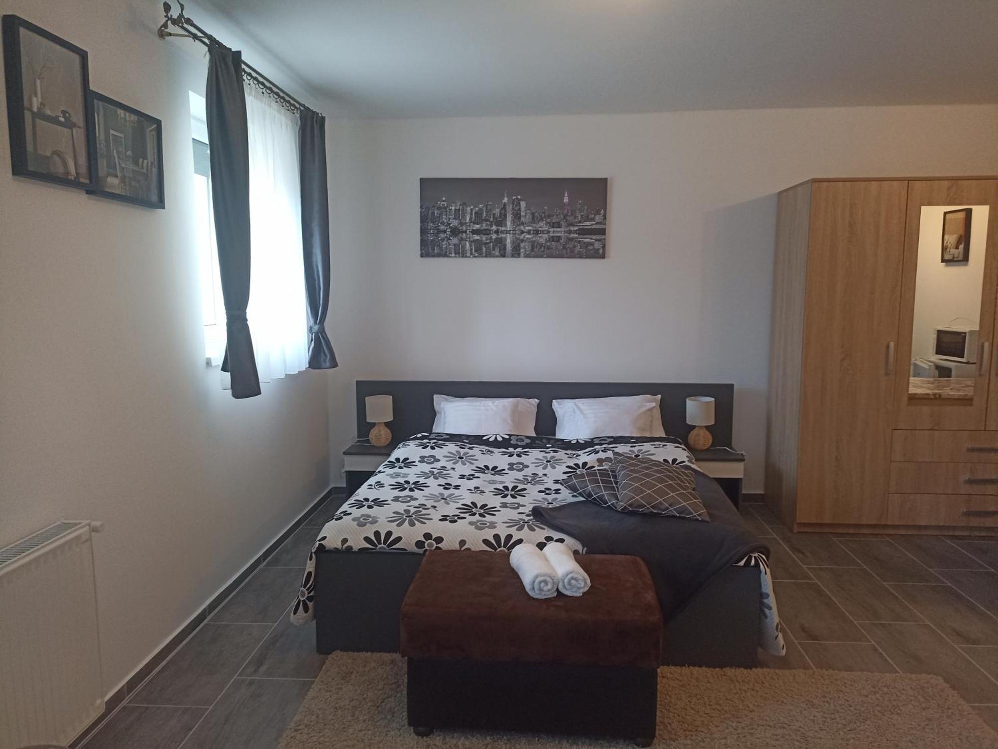 Nyirfa Apartmanhaz ザラカロシュ エクステリア 写真