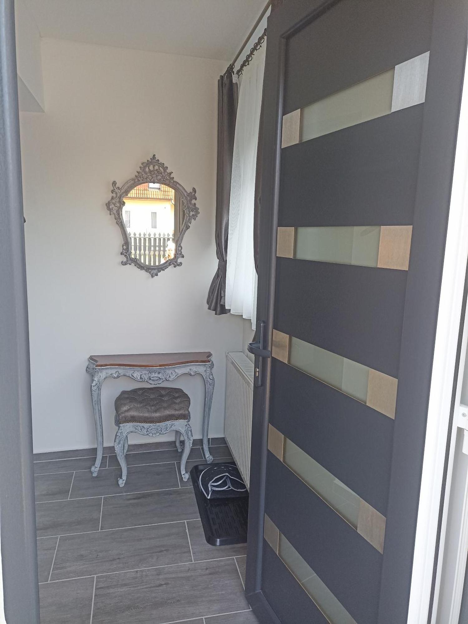 Nyirfa Apartmanhaz ザラカロシュ エクステリア 写真